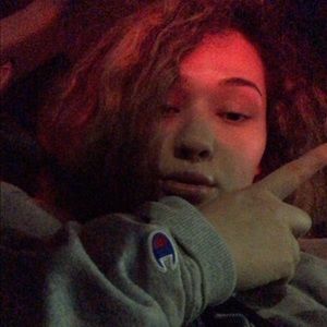 Meet your Posher, Ana